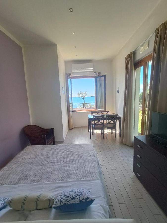 Cala Dei Mori Aparthotel Livorno Exteriör bild