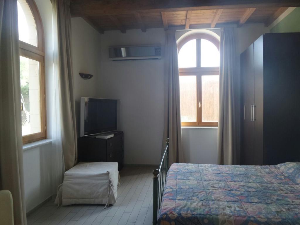 Cala Dei Mori Aparthotel Livorno Exteriör bild